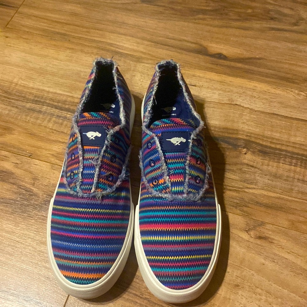 I am selling some shoes they are eights